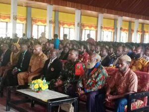 Read more about the article Acara Pembukaan Retreat Pelayanan Perempuan Sinode Kingmi Papua dengan Meriah